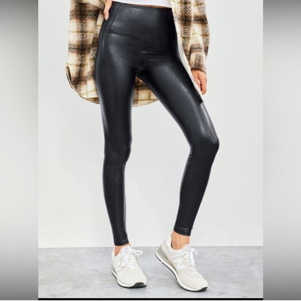 Wilfred Black Faux Leather High-Rise Leggings